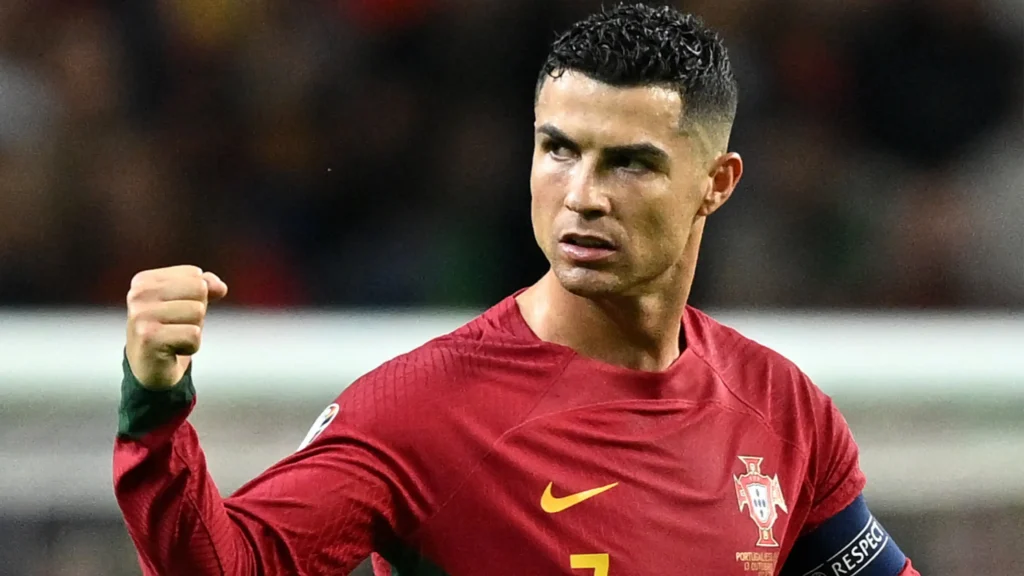  Ronaldo-goat-of- football